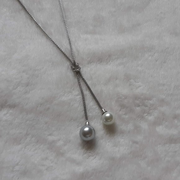 ☀️ 3/$15 ☀️ RW&CO. | Faux Two Pearl Drop Necklace - Picture 2 of 2
